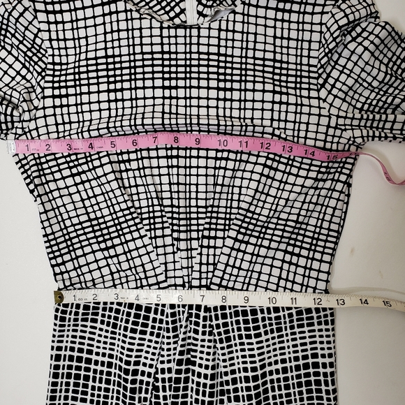 J McLaughlin Patterned Dress size XS - Picture 4 of 7